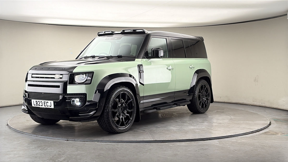 More views of Land Rover Defender 110