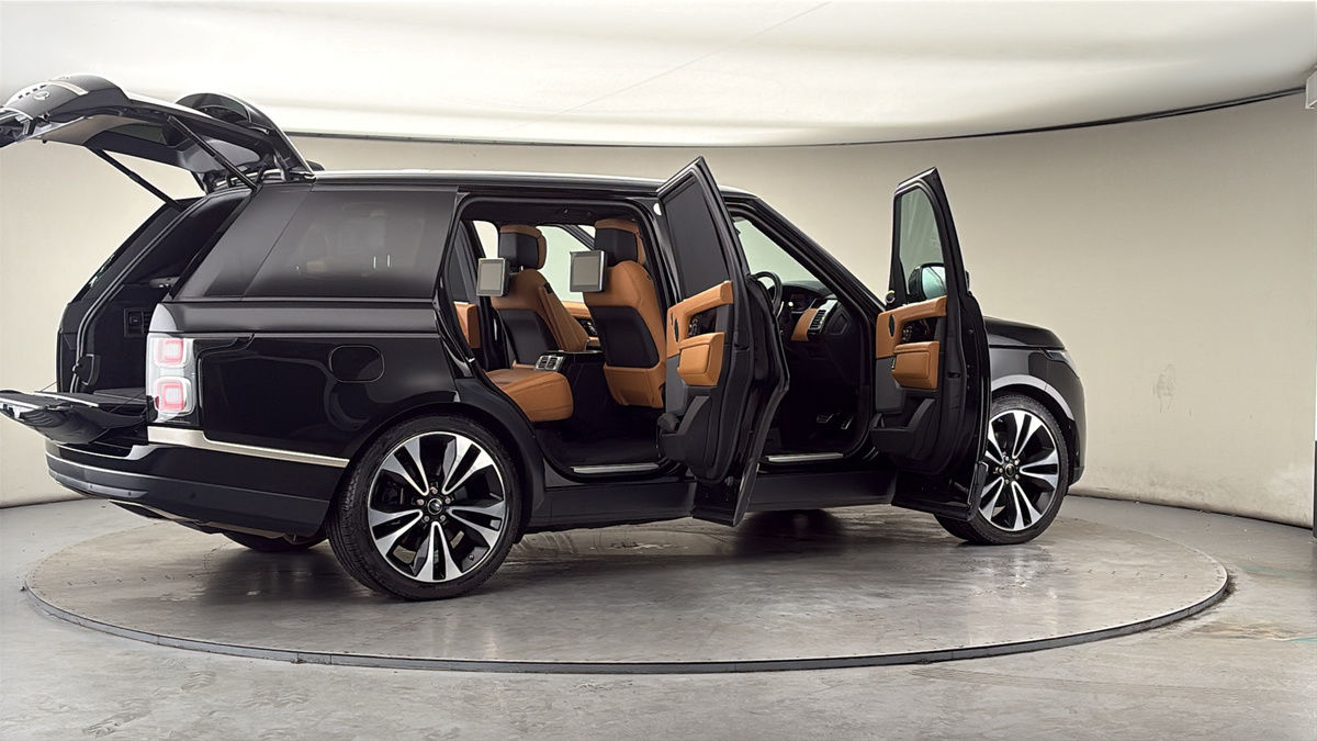 More views of Land Rover Range Rover