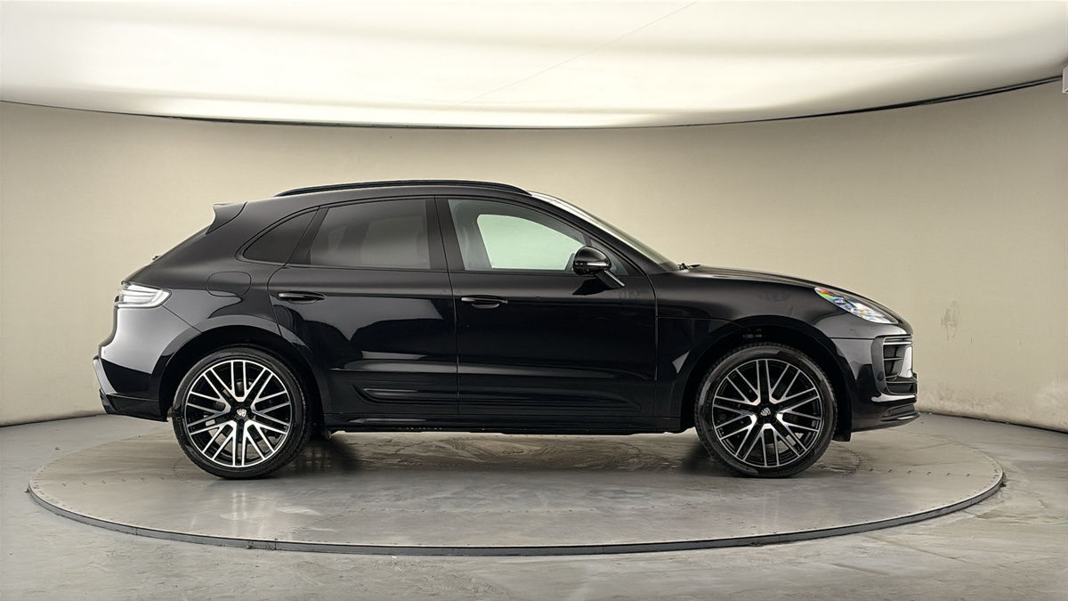 More views of Porsche Macan