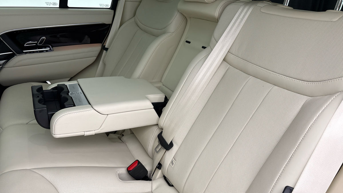 Land Rover Range Rover Image 9