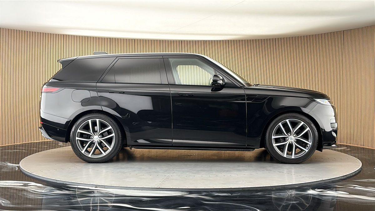 Land Rover Range Rover Sport Image 16