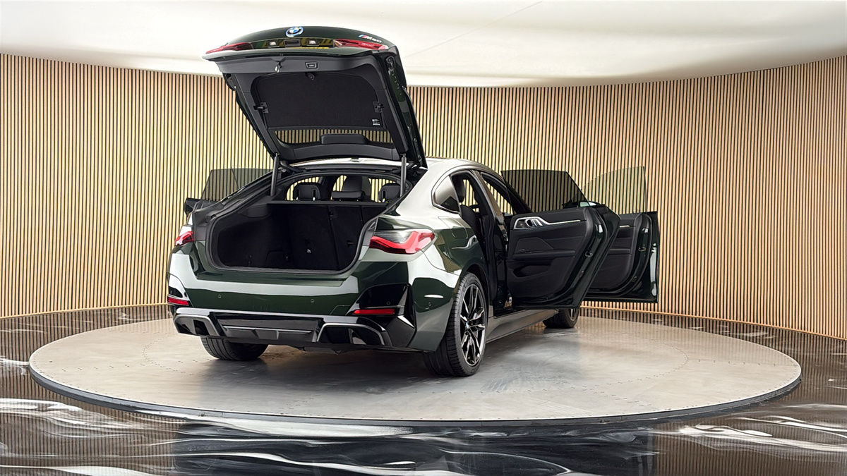 More views of BMW i4