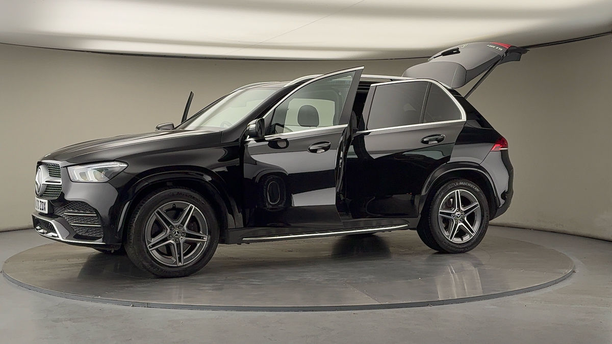 More views of Mercedes-Benz GLE