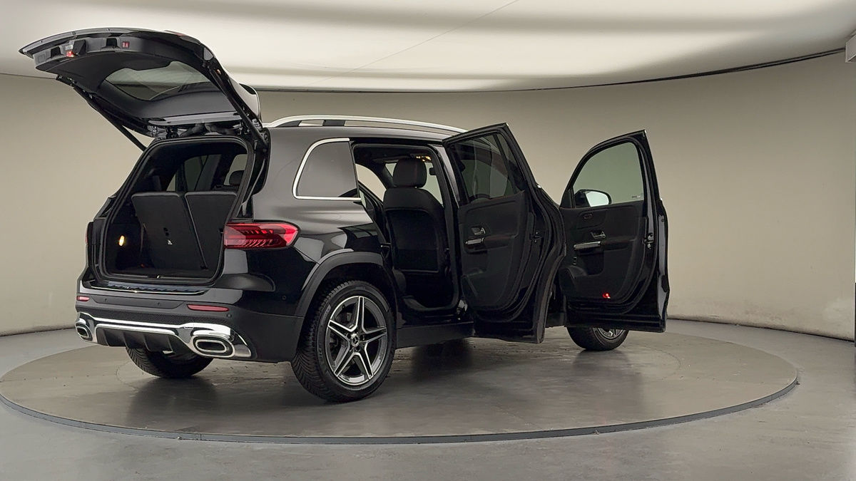 More views of Mercedes-Benz GLB