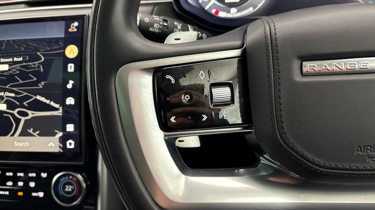 Land Rover Range Rover Image 13