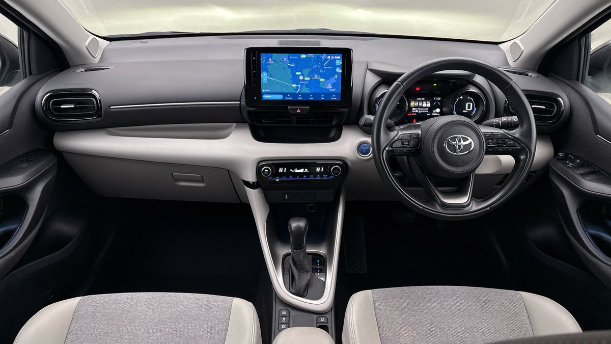 Toyota Yaris Image 12