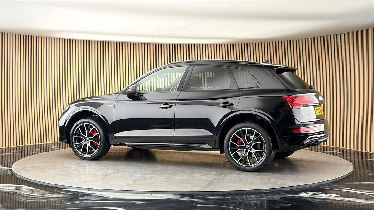 More views of Audi Q5