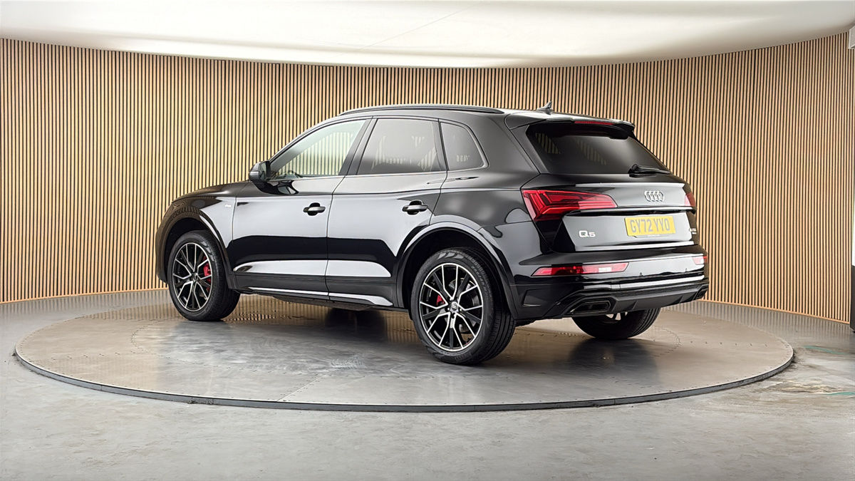 More views of Audi Q5