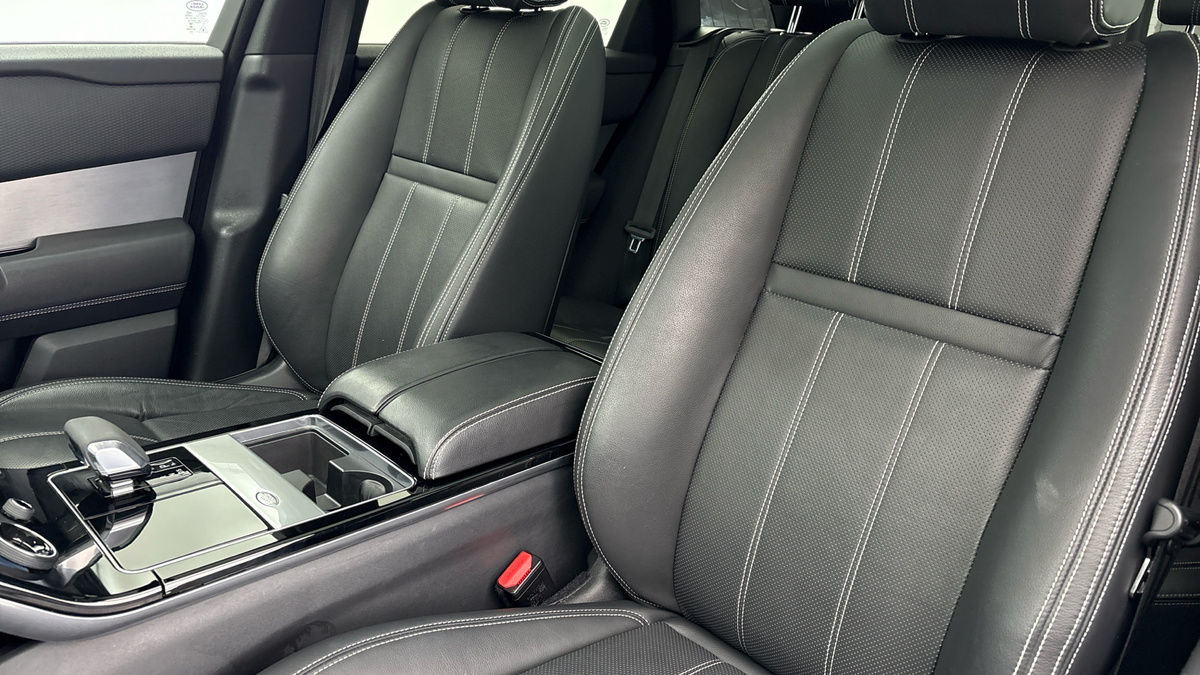 Land Rover Range Rover Velar Image 7