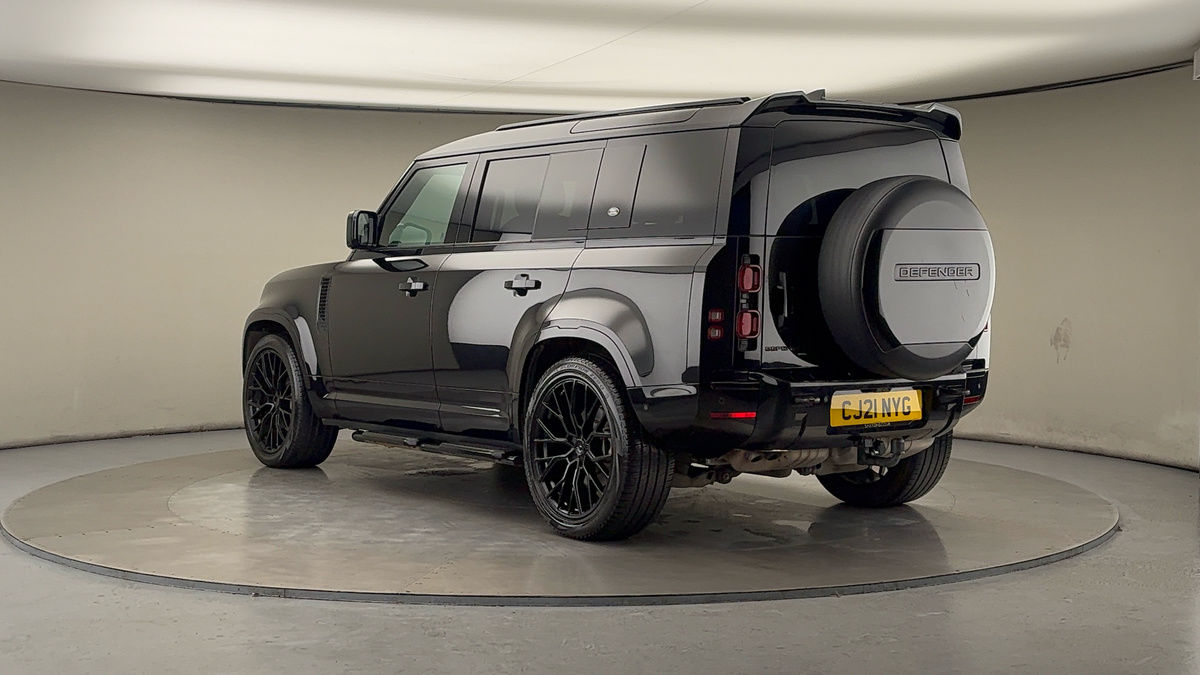 Land Rover Defender 110 Image 2