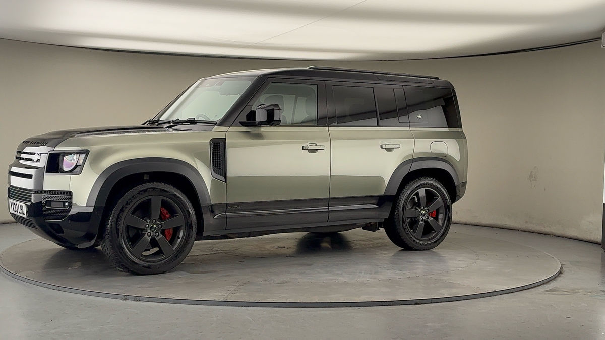 More views of Land Rover Defender 110