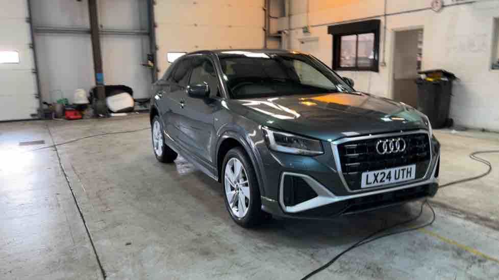 More views of Audi Q2