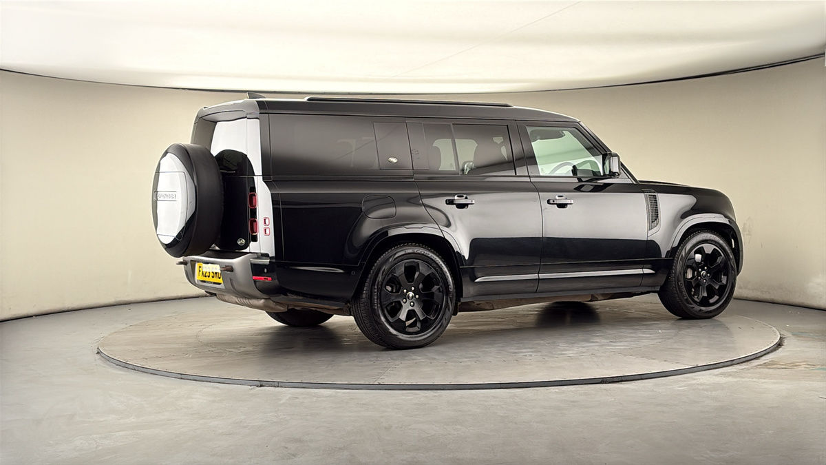 More views of Land Rover Defender 130