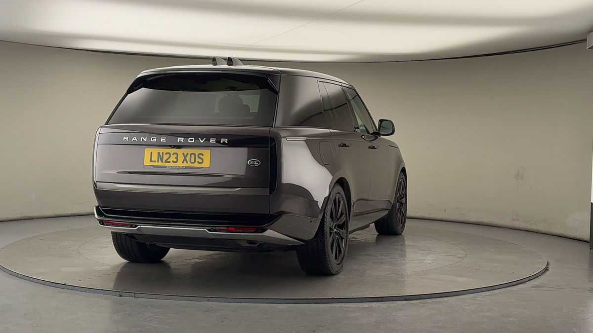 More views of Land Rover Range Rover