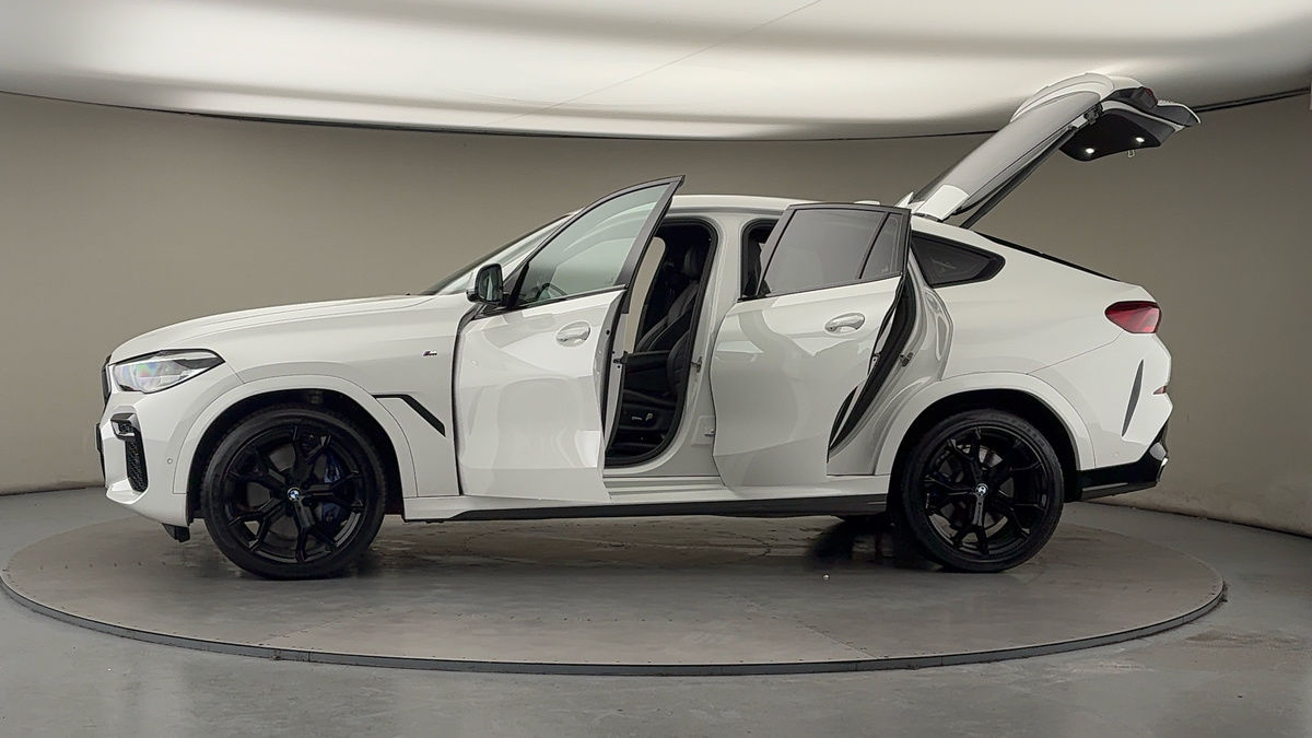 More views of BMW X6