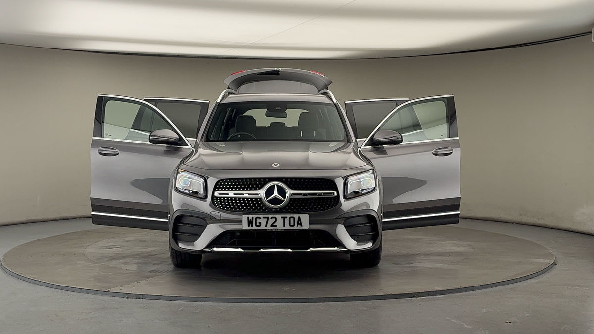 More views of Mercedes-Benz GLB