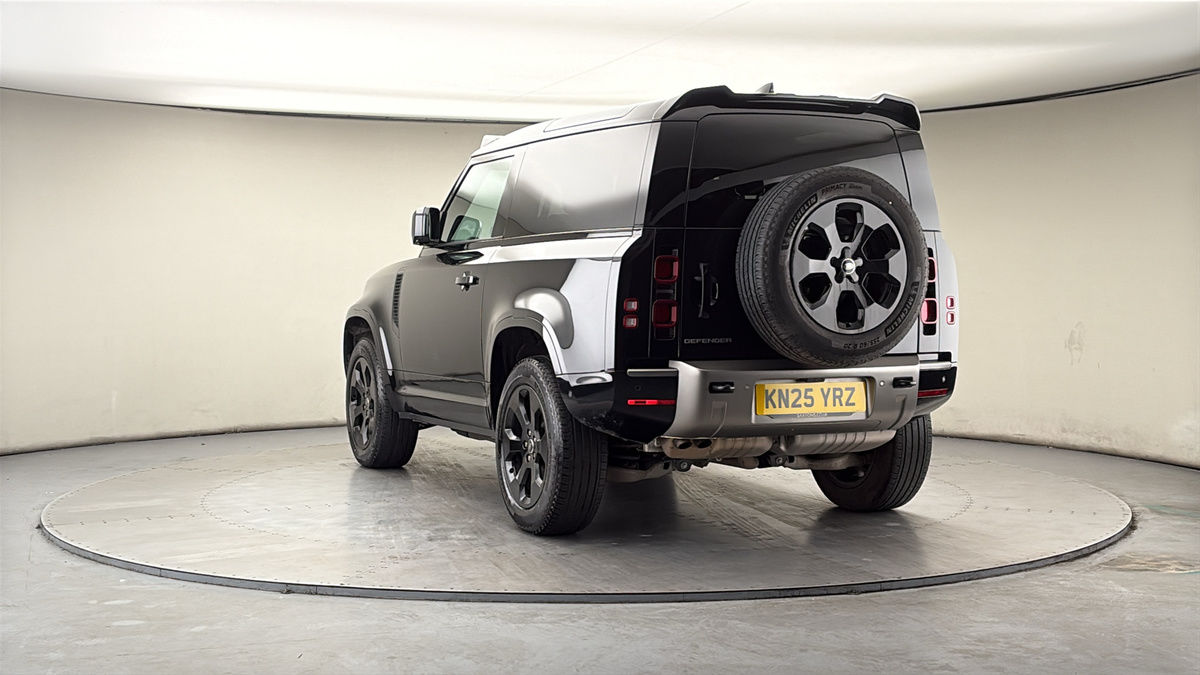 More views of Land Rover Defender 90