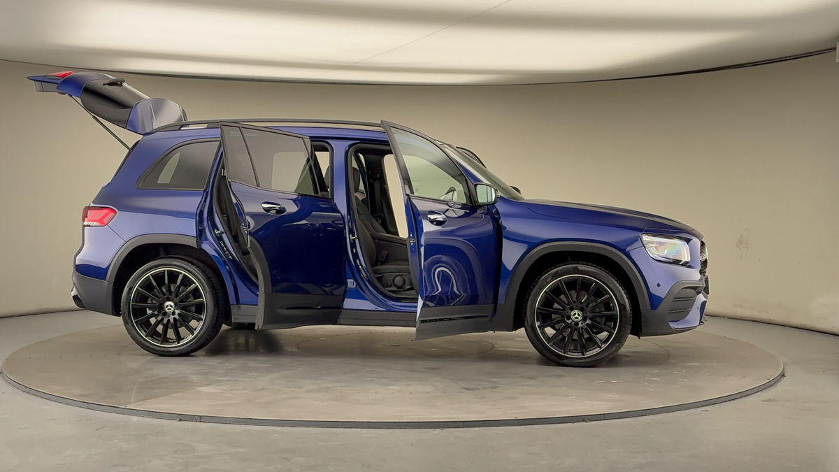 More views of Mercedes-Benz GLB