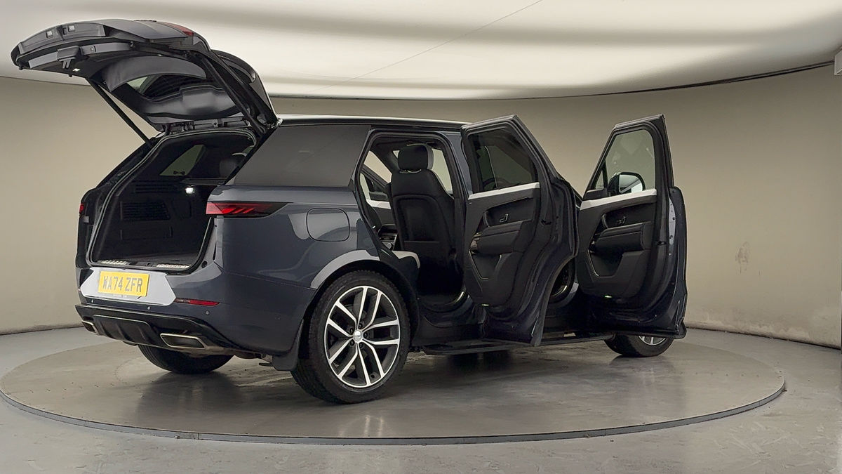 More views of Land Rover Range Rover Sport