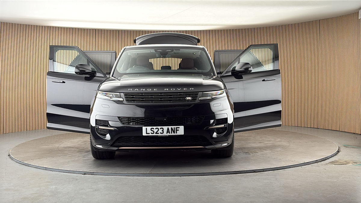 More views of Land Rover Range Rover Sport