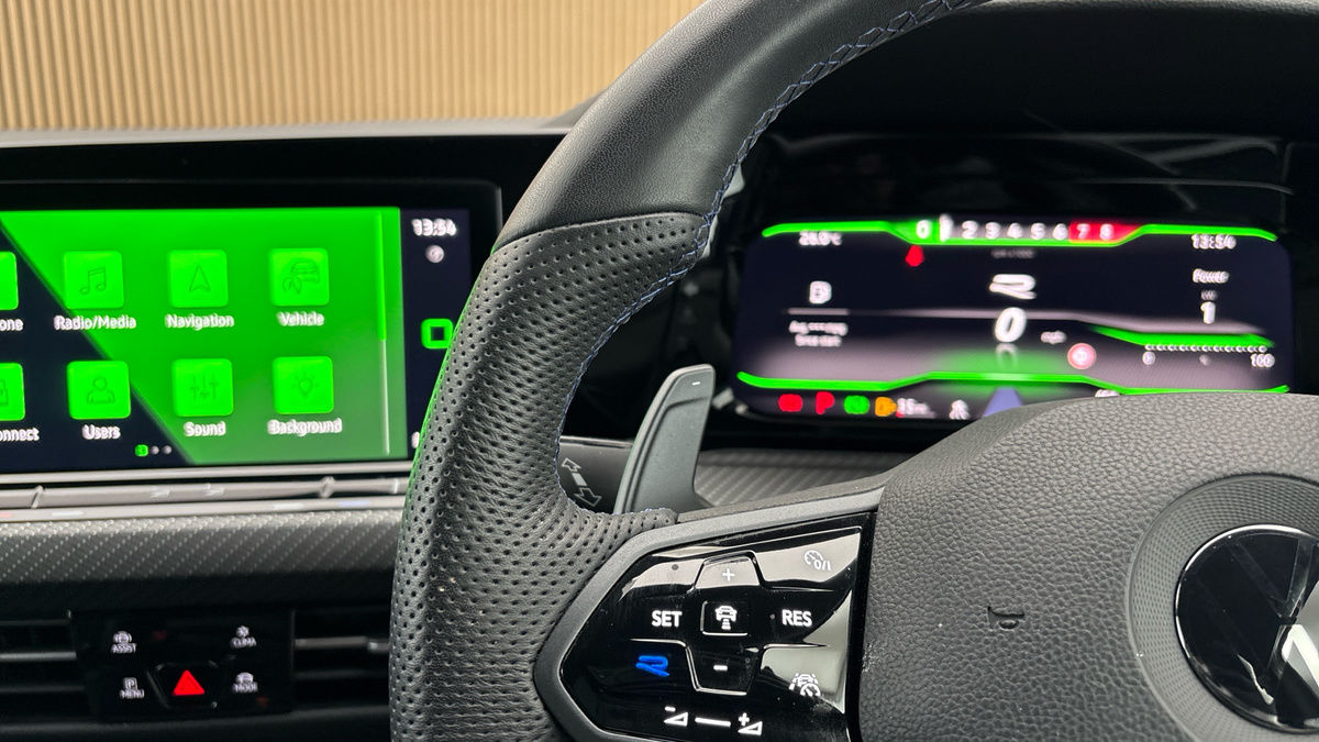 Volkswagen Golf Image 13