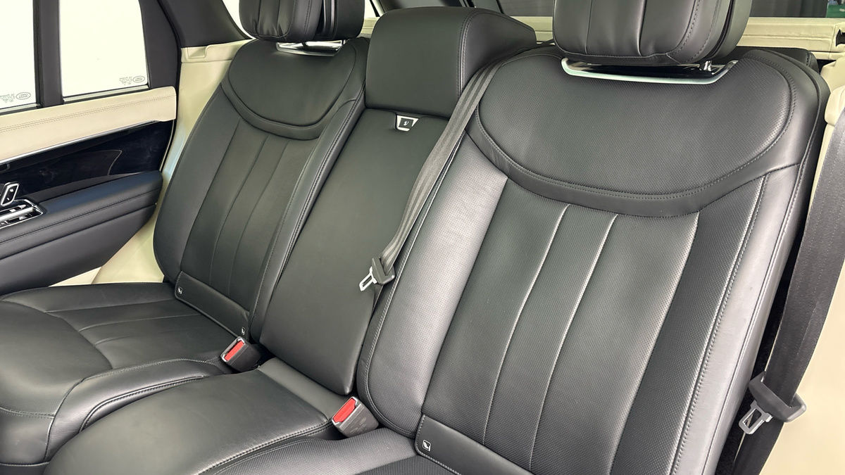 Land Rover Range Rover Image 8