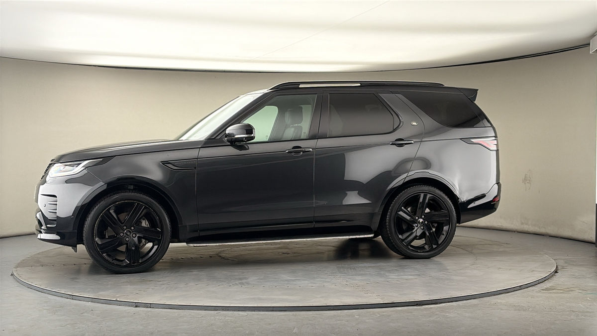 More views of Land Rover Discovery