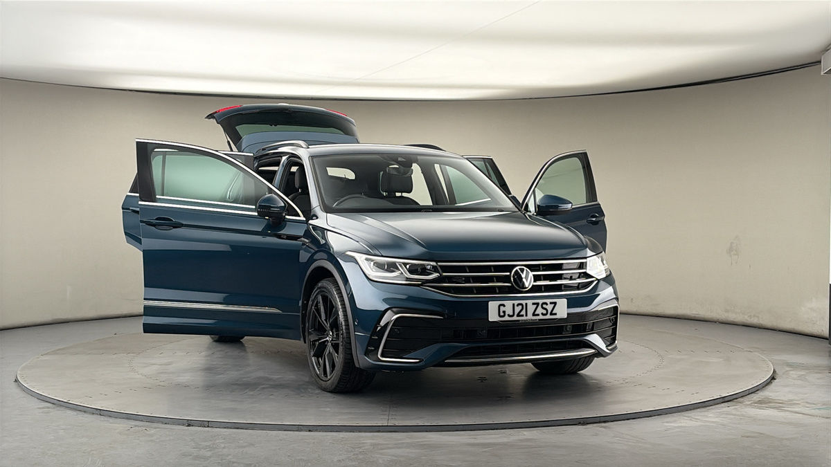 More views of Volkswagen Tiguan