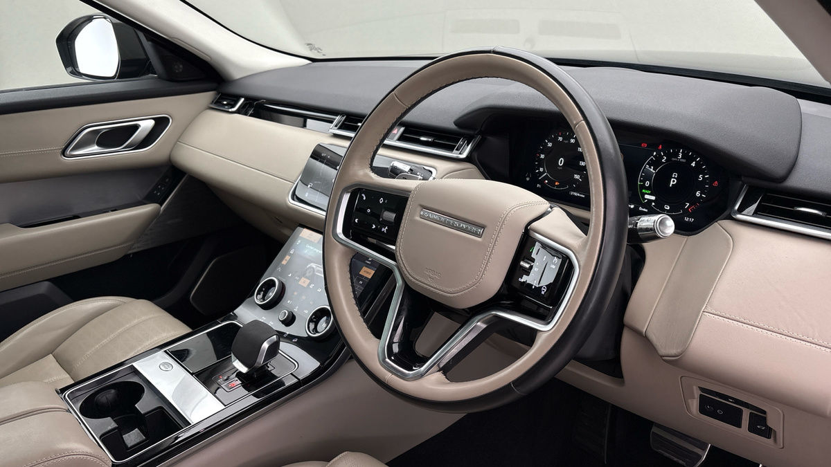 Land Rover Range Rover Velar Image 5
