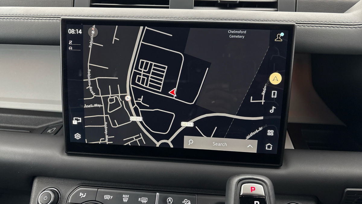 Land Rover Defender 90 Image 17