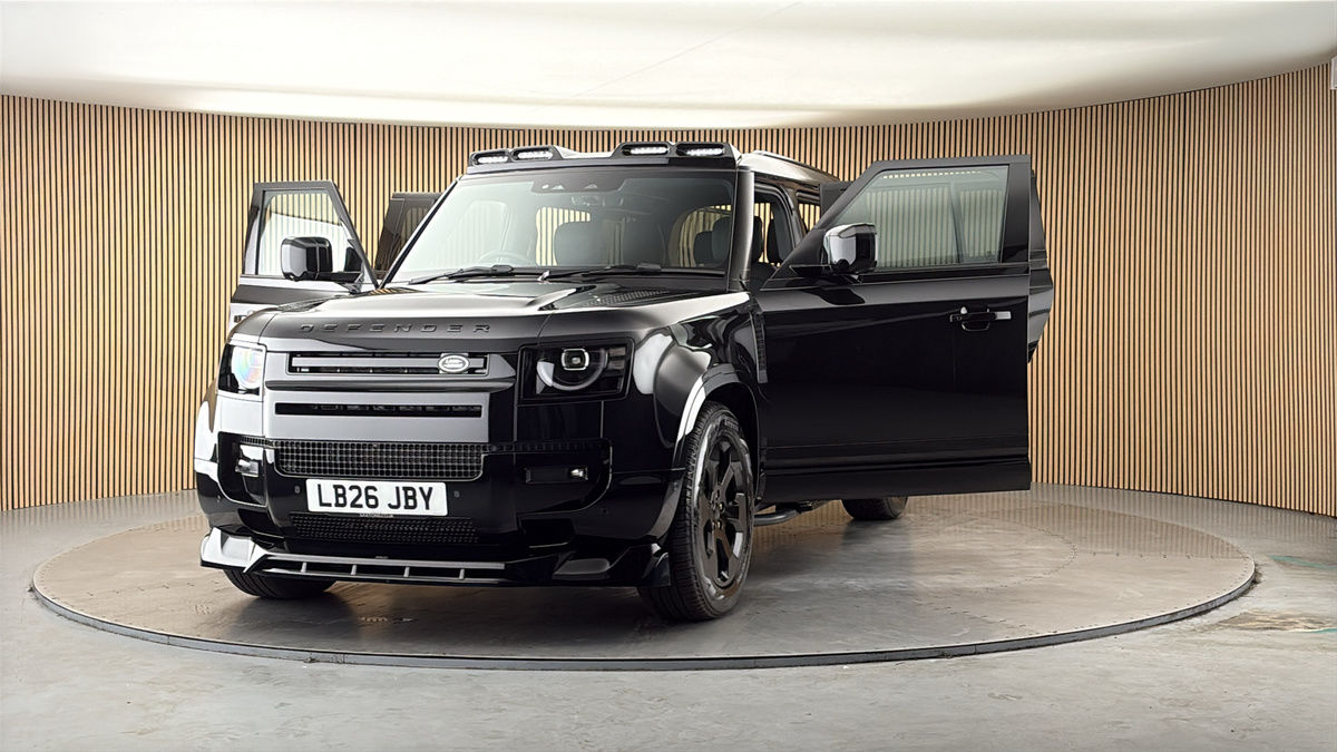 More views of Land Rover Defender 110