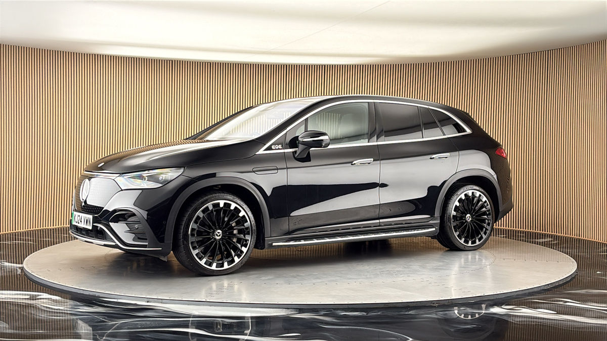 More views of Mercedes-Benz EQE