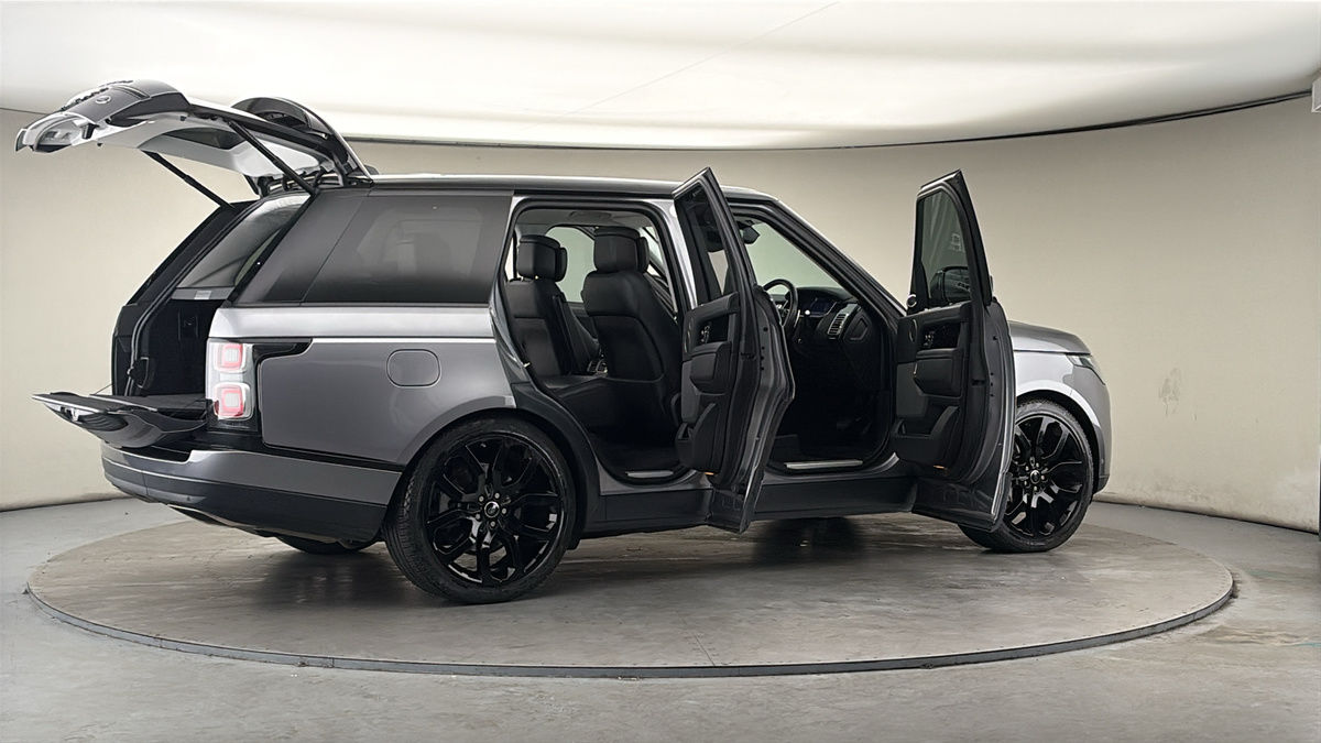 More views of Land Rover Range Rover