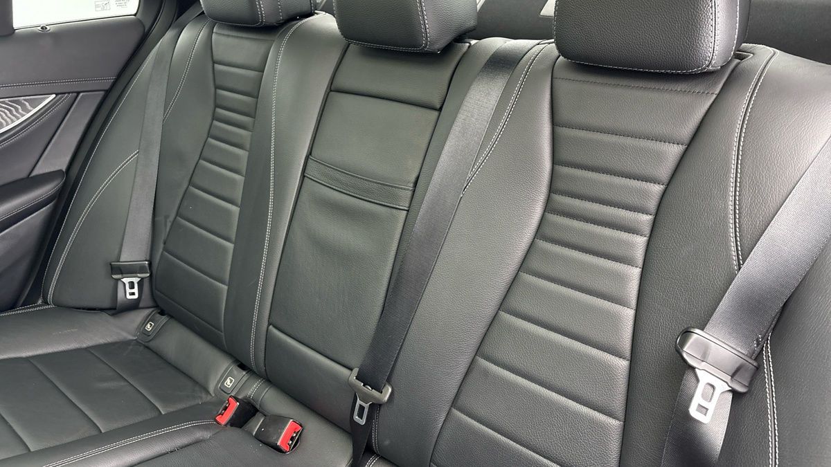 Mercedes-Benz E Class Image 8