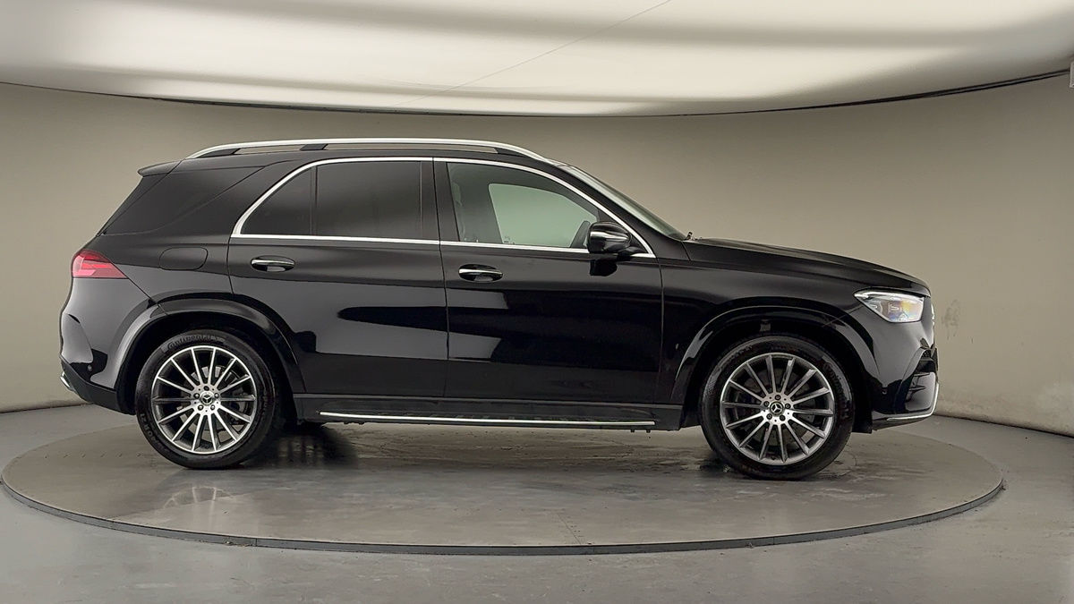 More views of Mercedes-Benz GLE