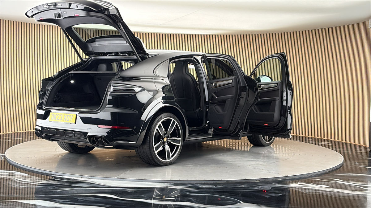 More views of Porsche Cayenne