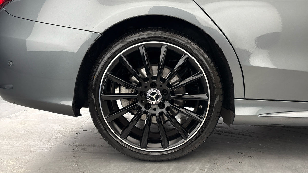 Mercedes-Benz C Class Image 10