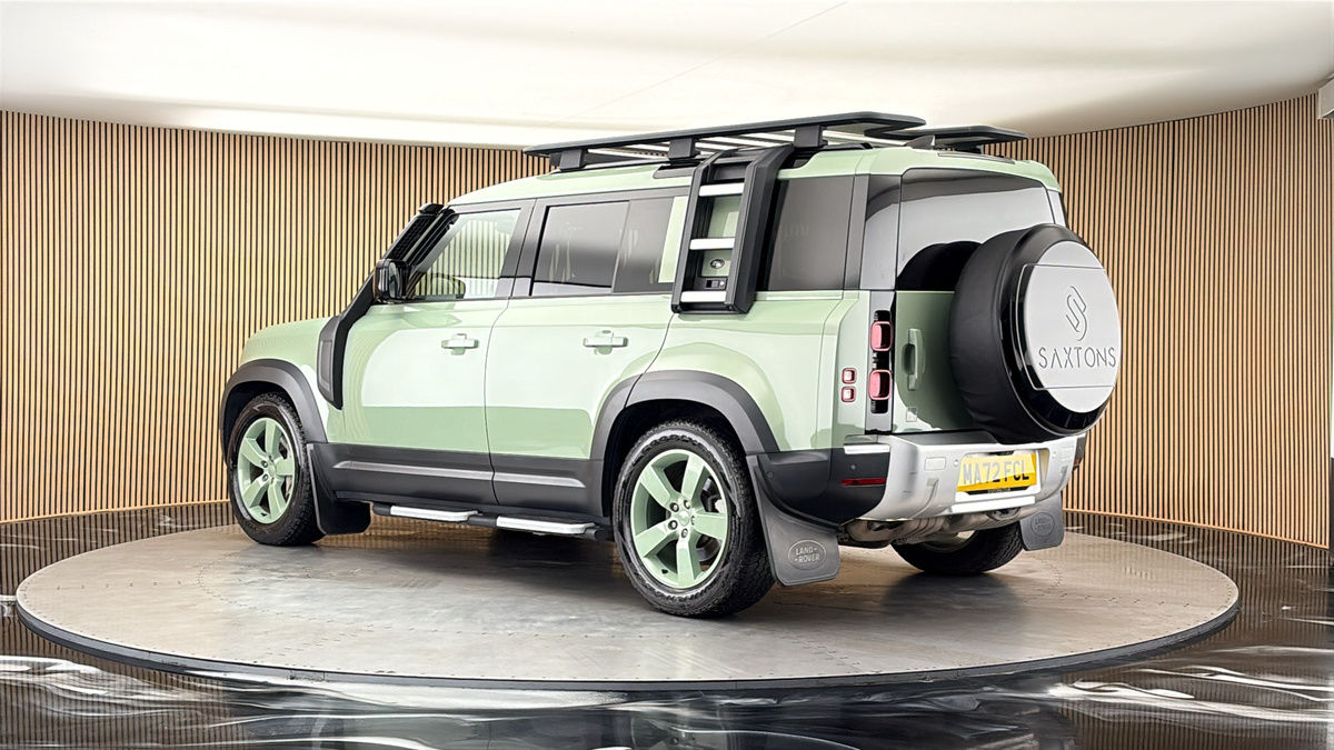 More views of Land Rover Defender 110