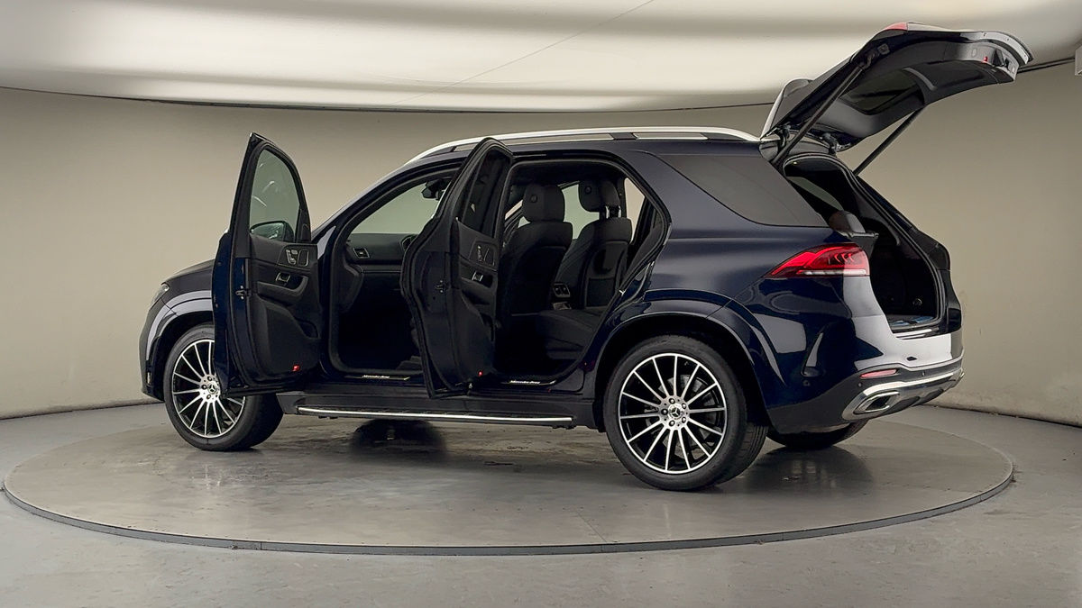 More views of Mercedes-Benz GLE