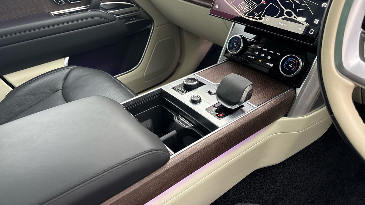 Land Rover Range Rover Image 18