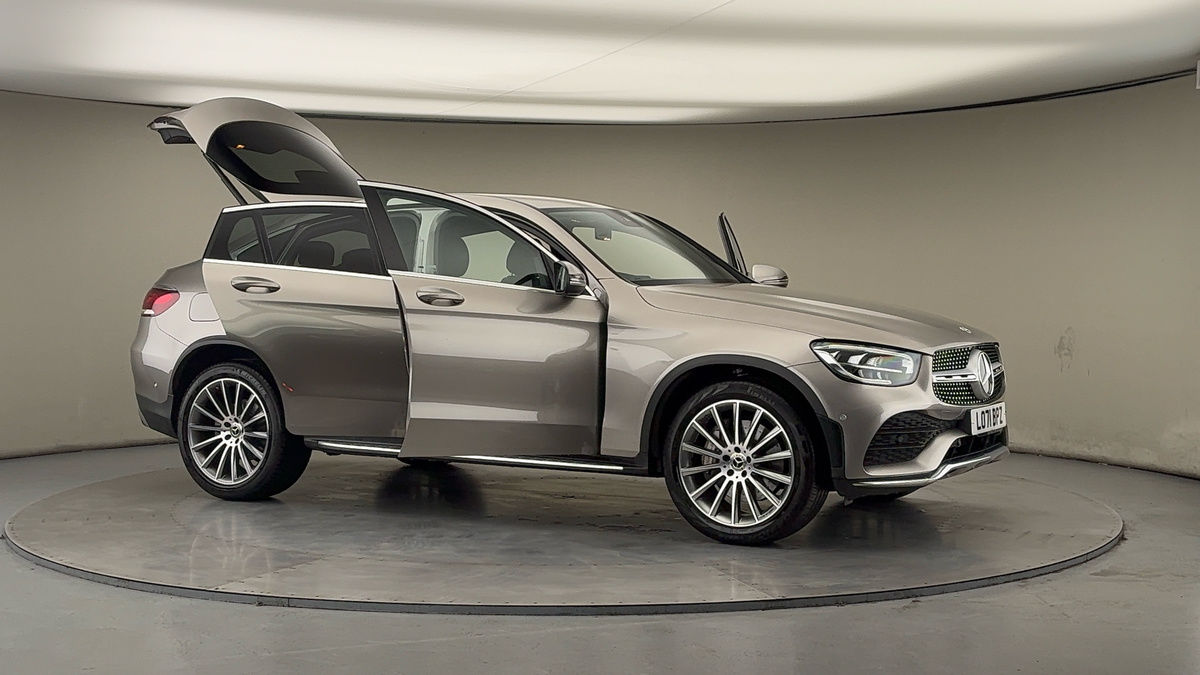 More views of Mercedes-Benz GLC