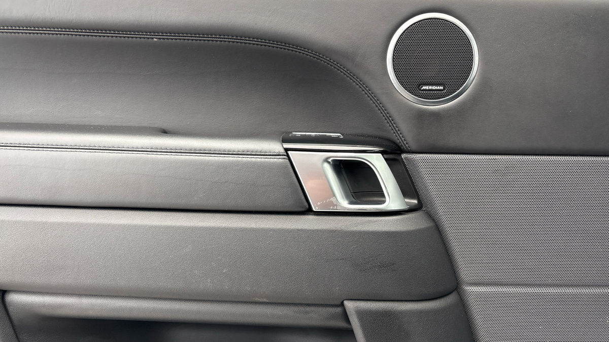 Land Rover Range Rover Sport Image 19