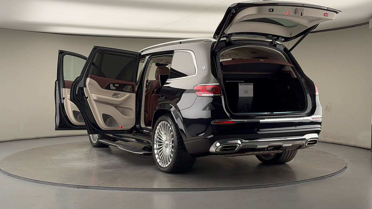 Mercedes-Benz Maybach GLS Image 23