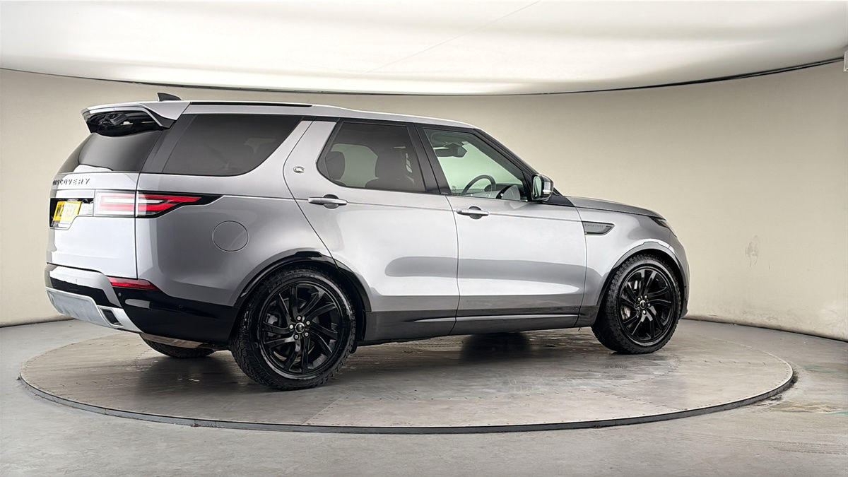 More views of Land Rover Discovery