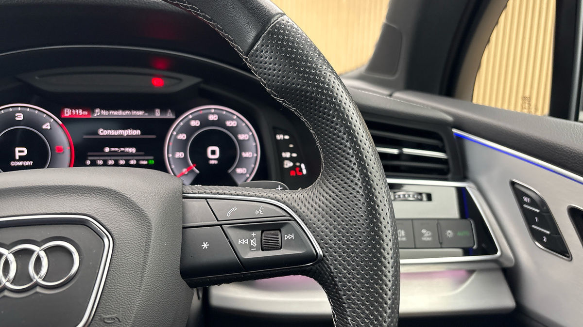 Audi Q7 Image 14