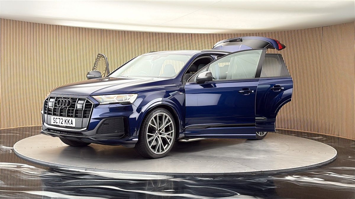 More views of Audi Q7
