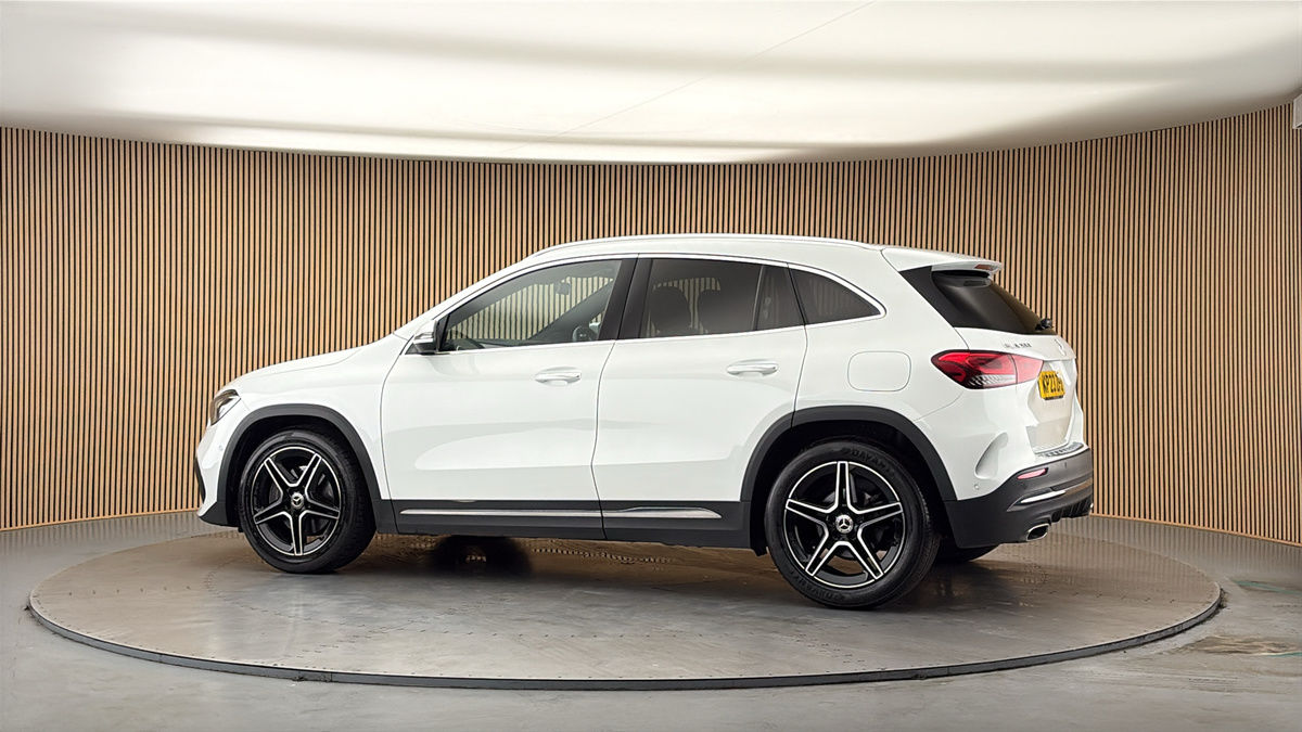 More views of Mercedes-Benz GLA