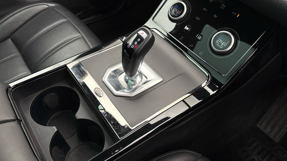 Land Rover Range Rover Evoque Image 18