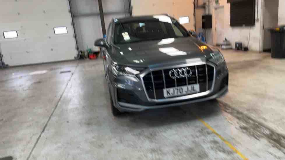 More views of Audi Q7