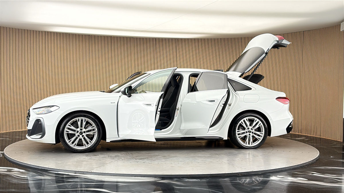 More views of Audi A5